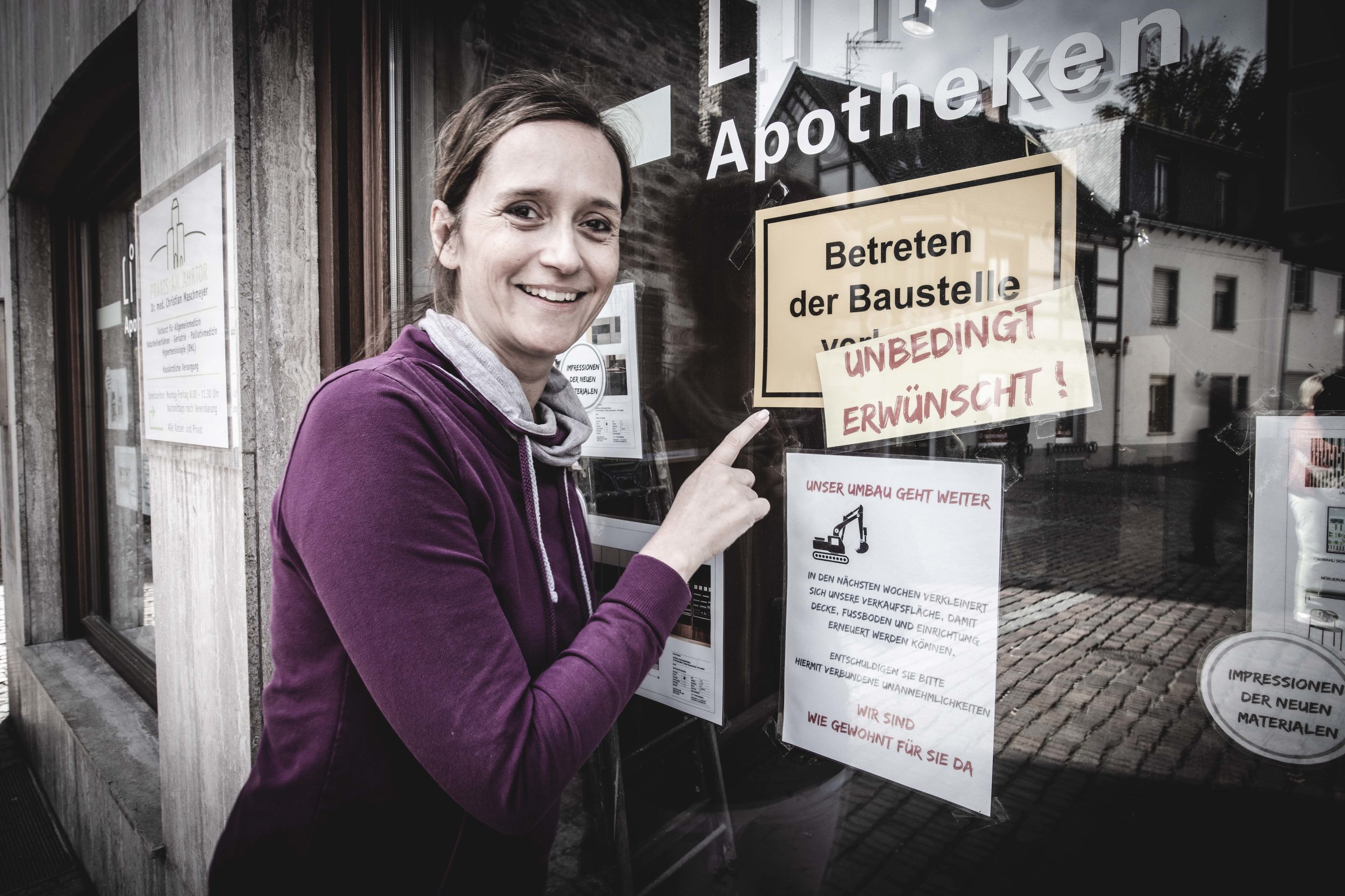 Baustellenschild von außen