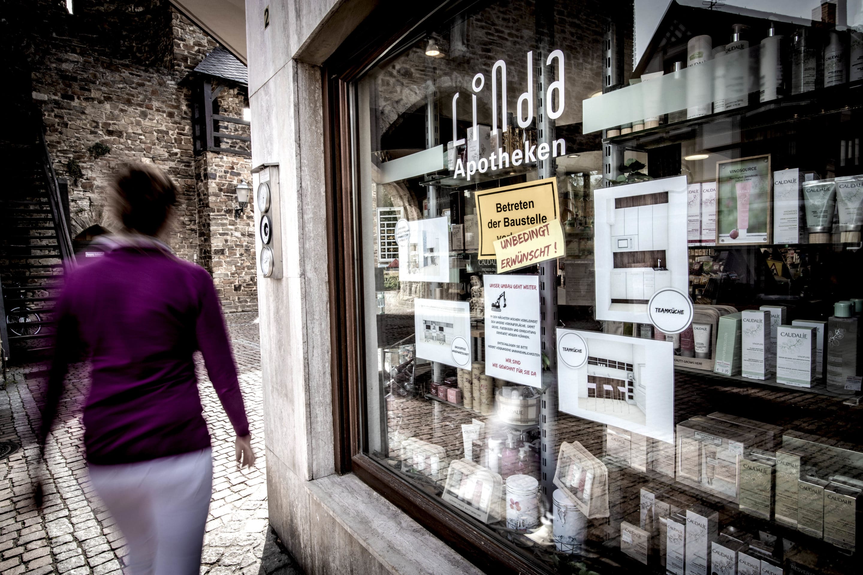 Baustellenschild Apotheke